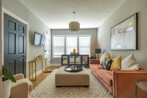 Red Robin Rentals - Wicker Park